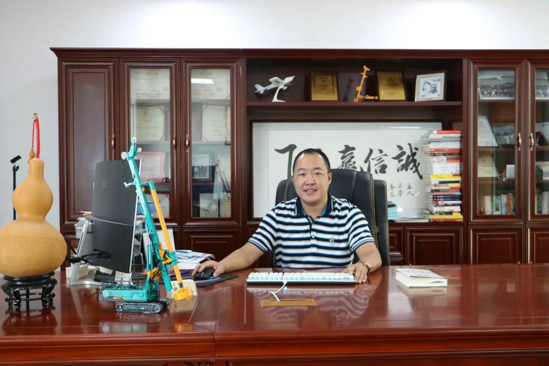 从鞋厂老板到桩工“大佬”,他以一台静力压桩机撬动财富杠杆