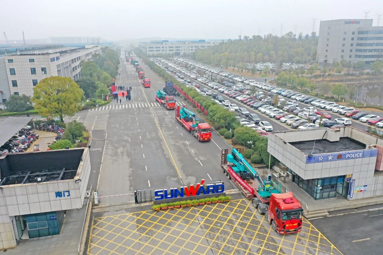 山河智能举行2026年正月系列发货仪式，过亿元设备奔赴全球