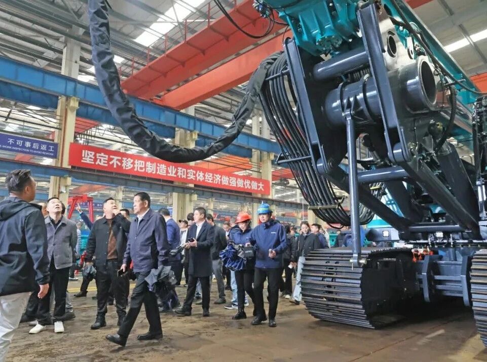 山河智能举行电动旋挖钻机新品发布会，收获1.2亿元订单